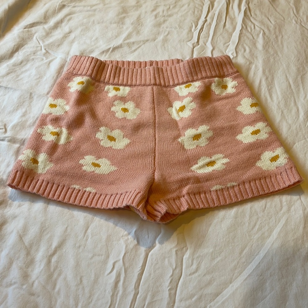 Pink daisy shorts